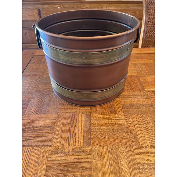 Metal Bucket with a copper finish - Picture 1 of 4